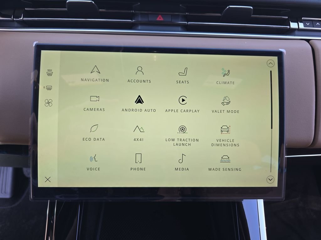 New 2026 Giola Green LAND ROVER SE image 22