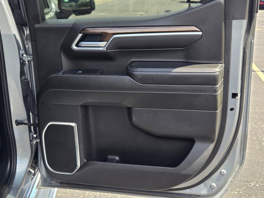 2025 Chevrolet Silverado 1500 LT - Photo 10