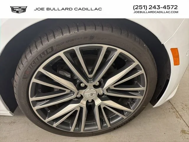 New 2026 Vibrant White Tricoat Cadillac Premium Luxury image 22