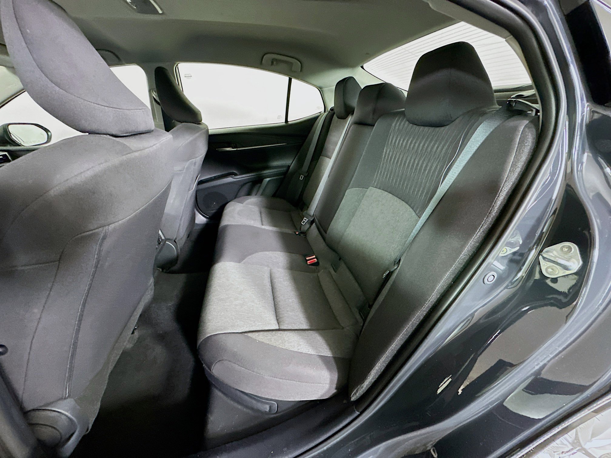 Used 2025 Underground Toyota LE image 26