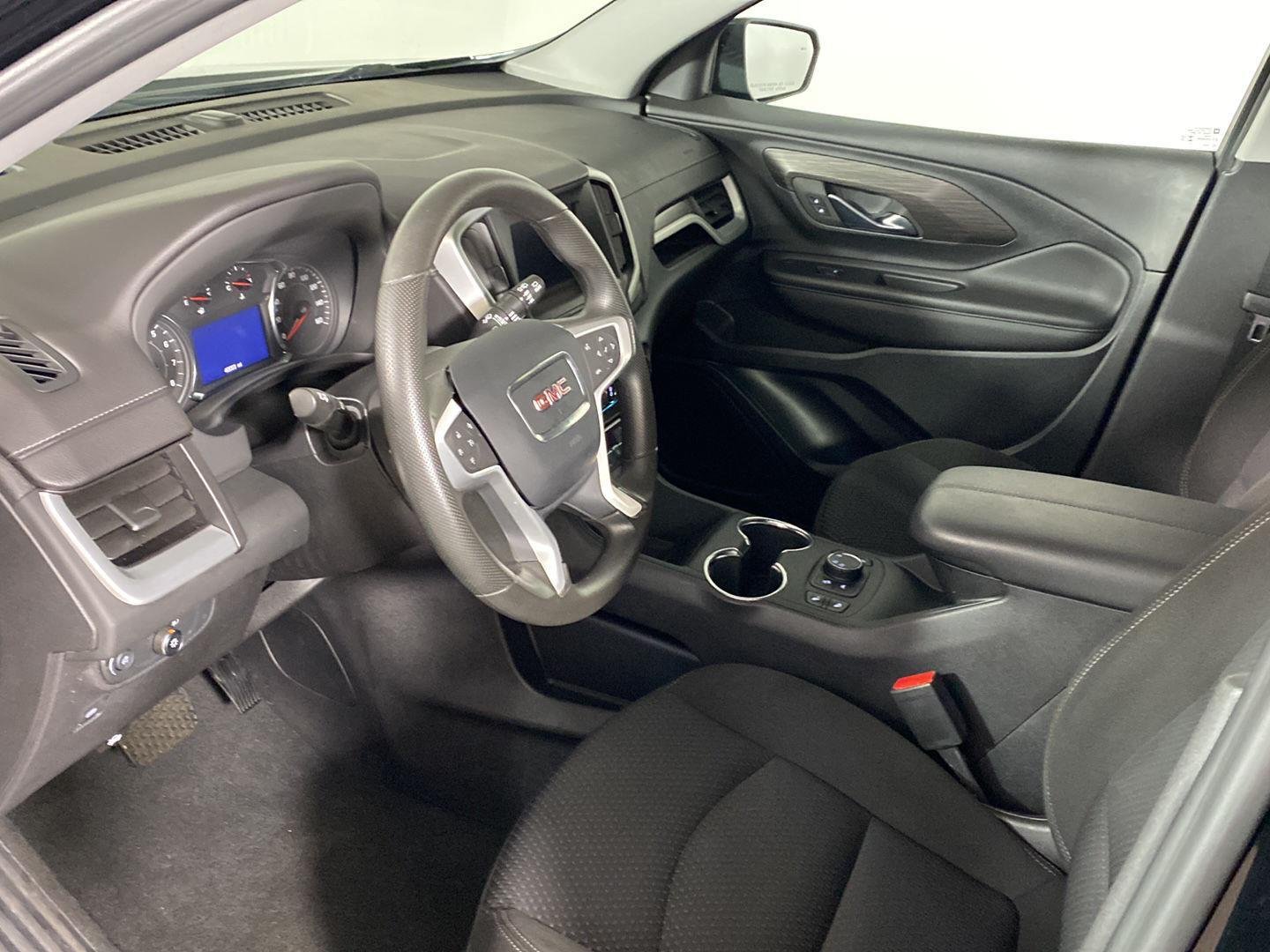 Used 2023 Ebony Twilight Metallic GMC SLE image 9