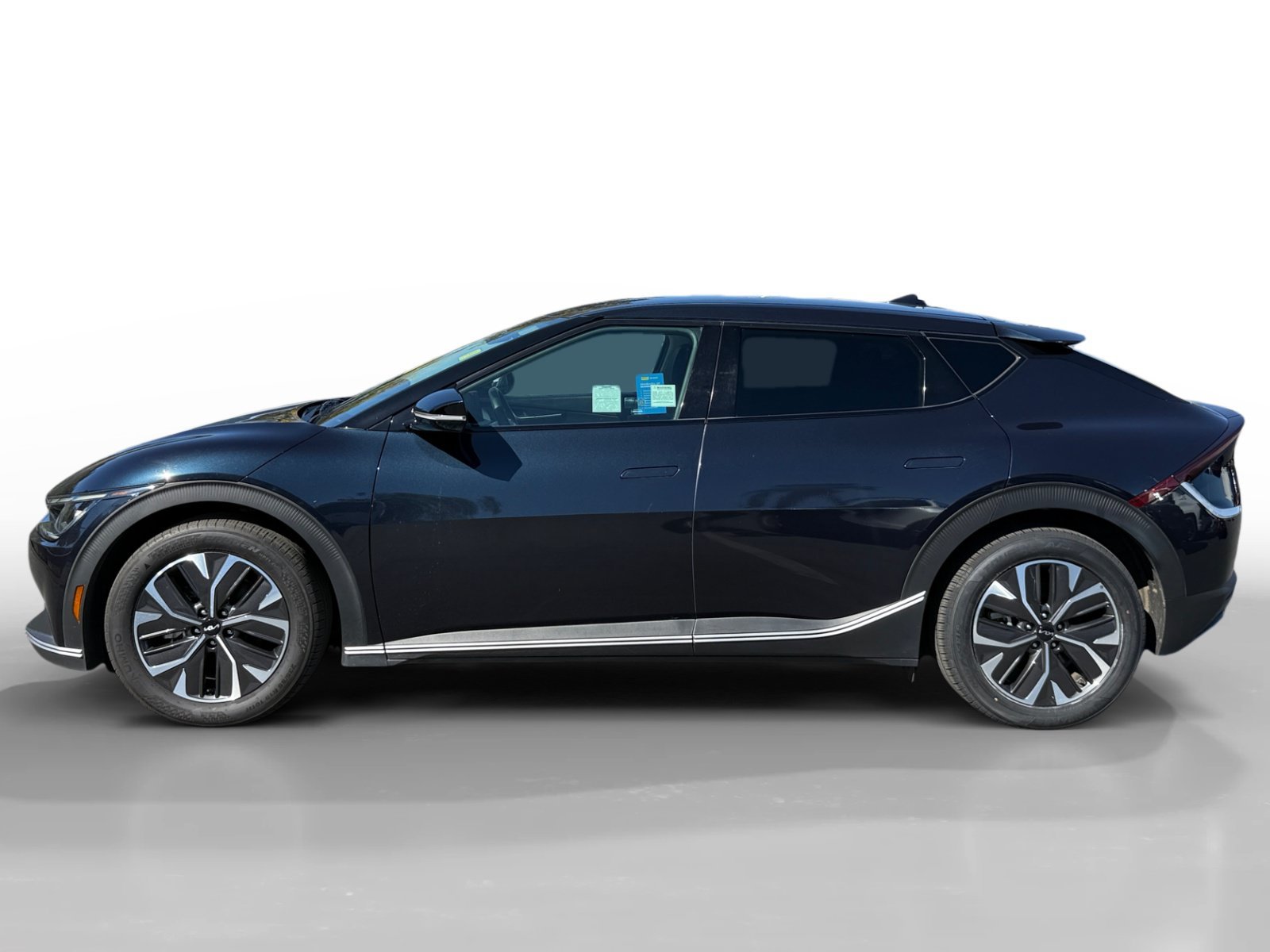 Used 2024 Blue Kia Light image 2