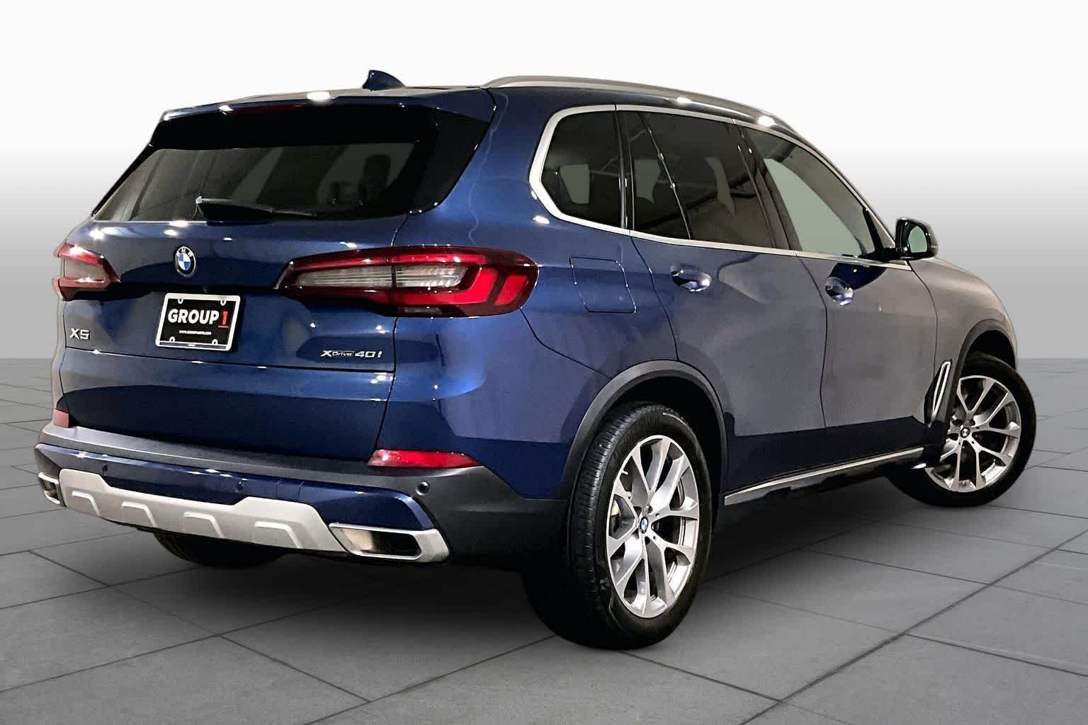 Certified Used 2023 Phytonic Blue Metallic BMW xDrive40i image 12