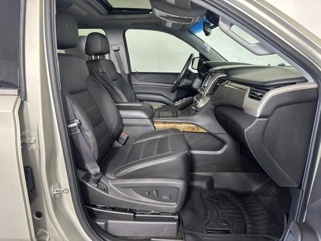 Used 2016 Beige GMC Denali image 4