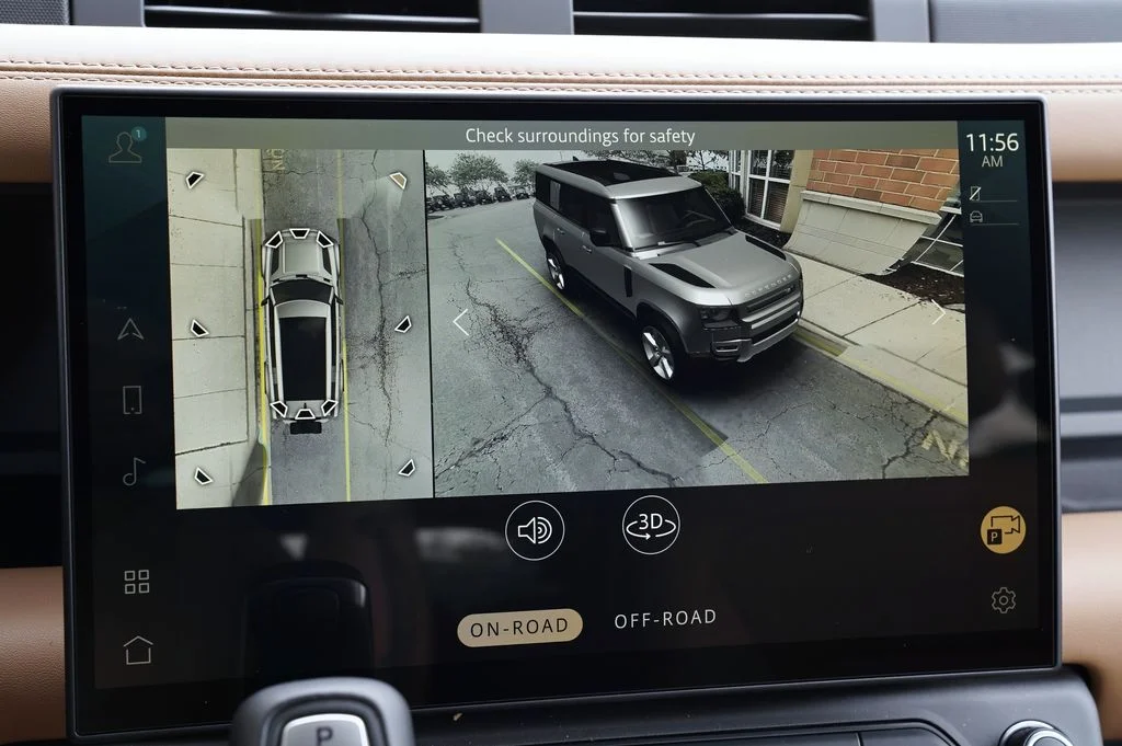 New 2026 Fuji White Land Rover X-Dynamic SE image 29