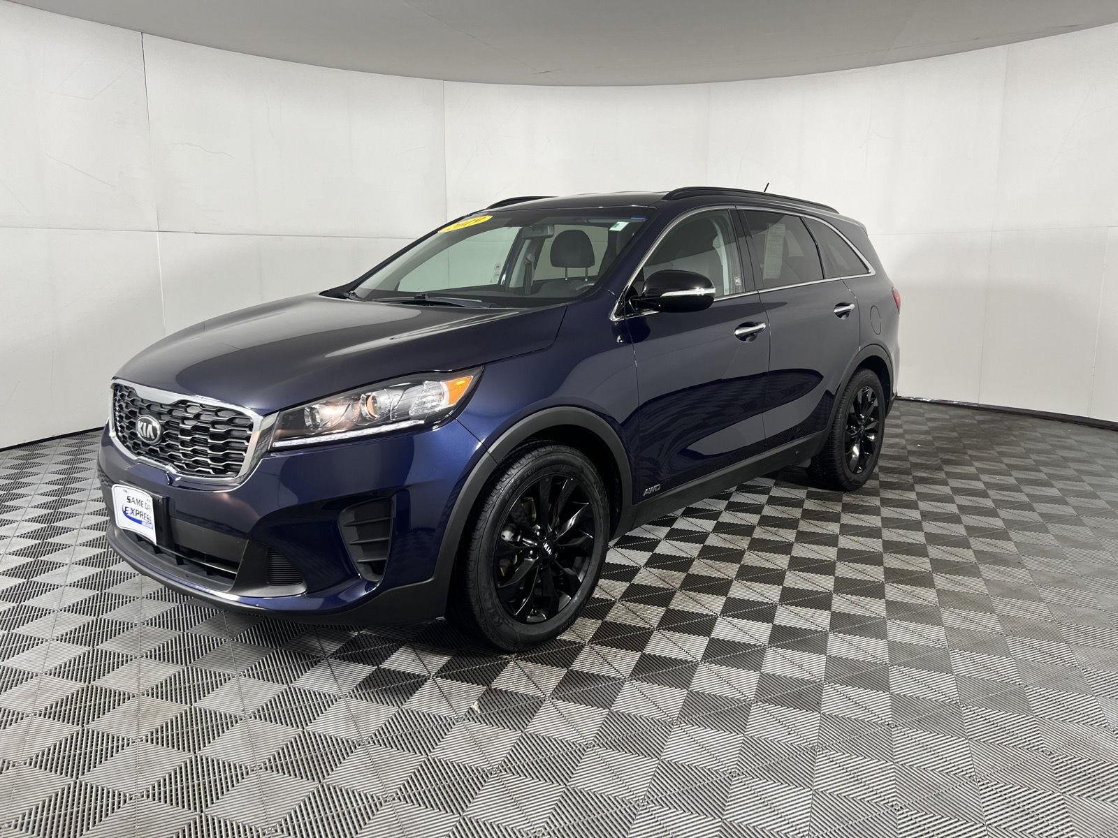 Used 2019 Imperial Blue Kia S V6 image 4