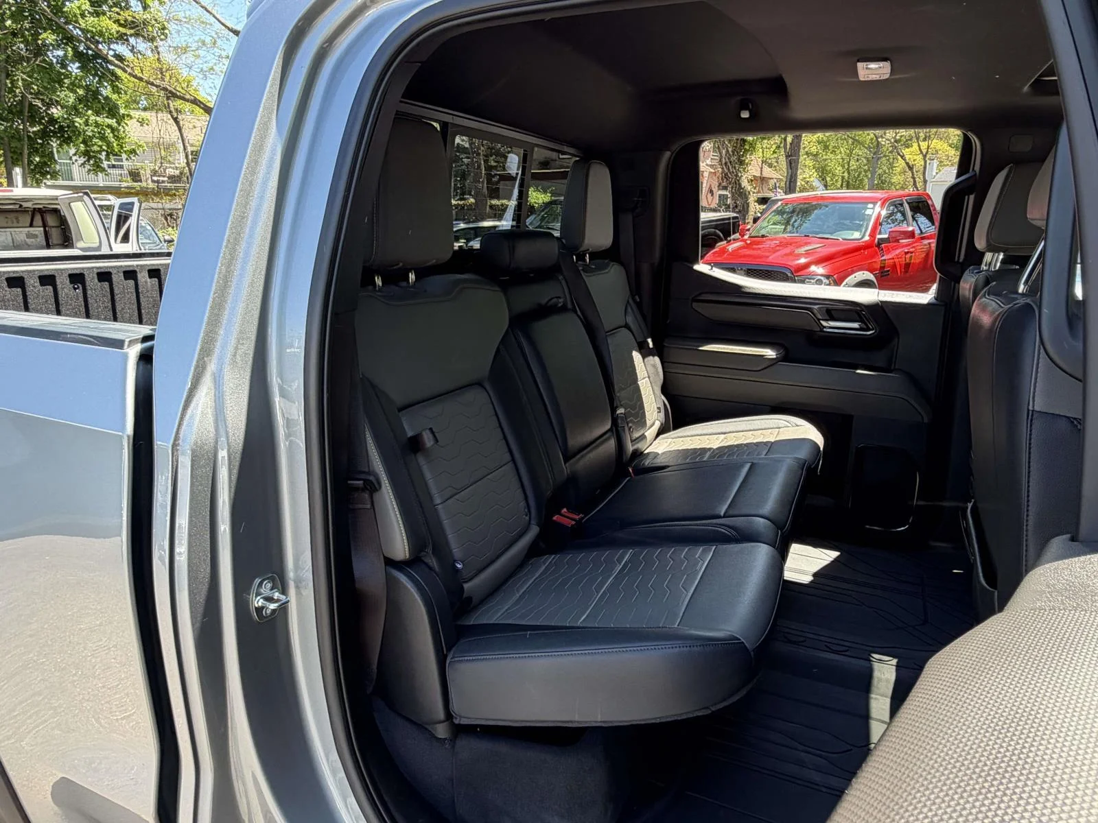 Used 2023 Gray Chevrolet ZR2 image 14