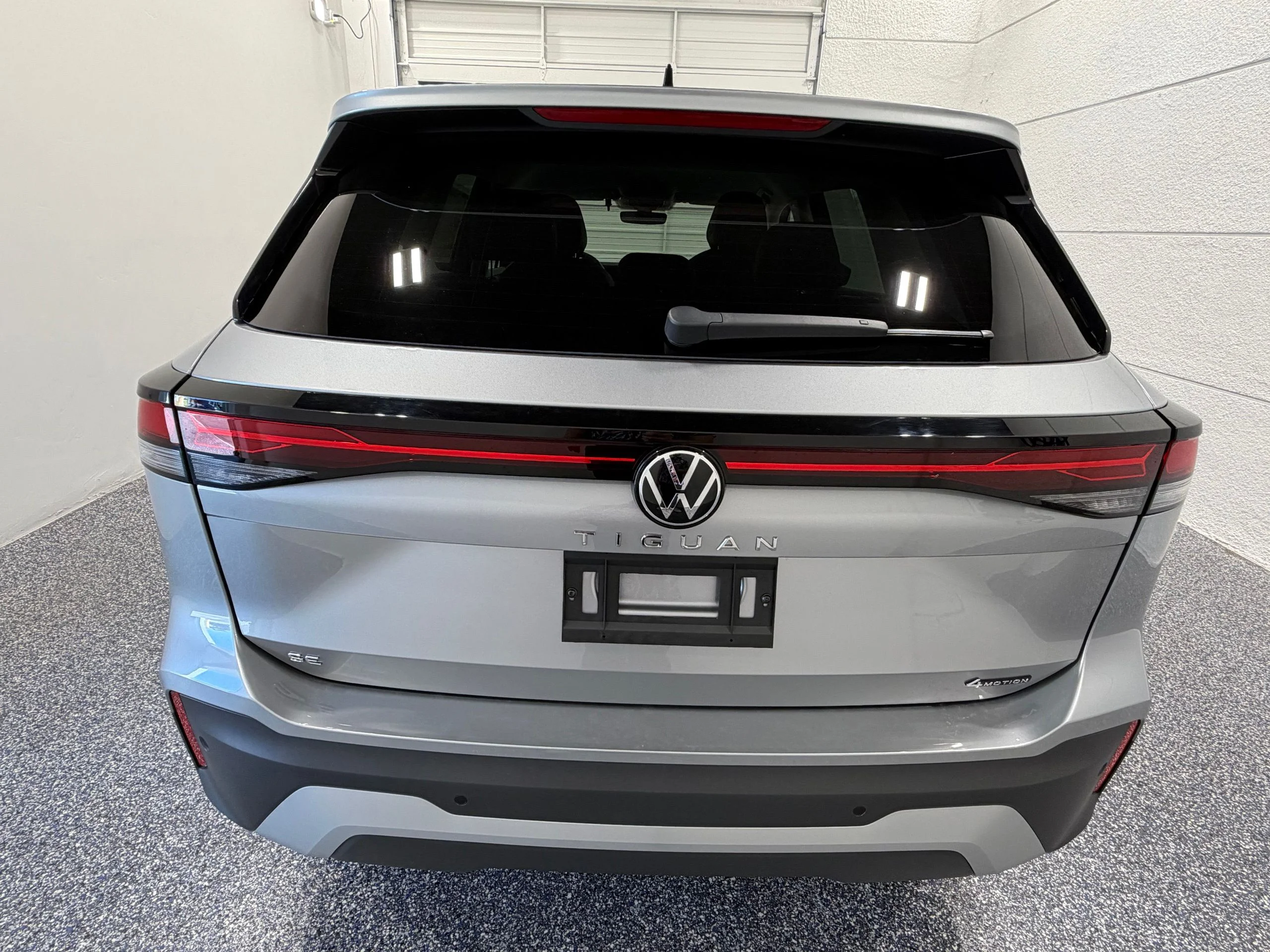 New 2026 Silver Volkswagen 2.0T SE image 5