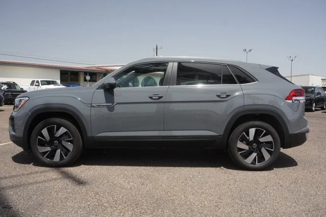 New 2026 Pure Gray Volkswagen 2.0T SE w/Technology image 12