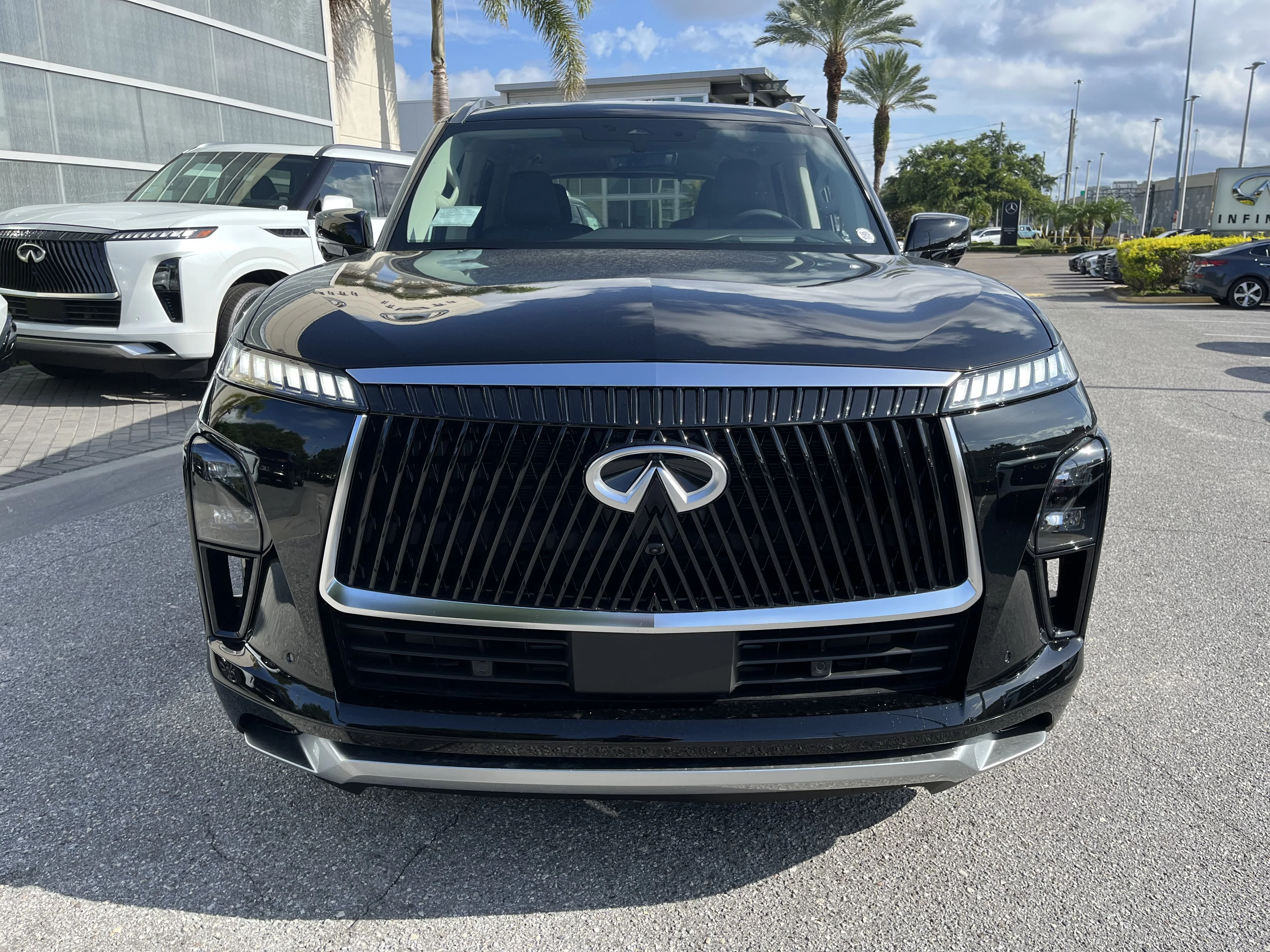 New 2026 Black Obsidian INFINITI LUXE image 9