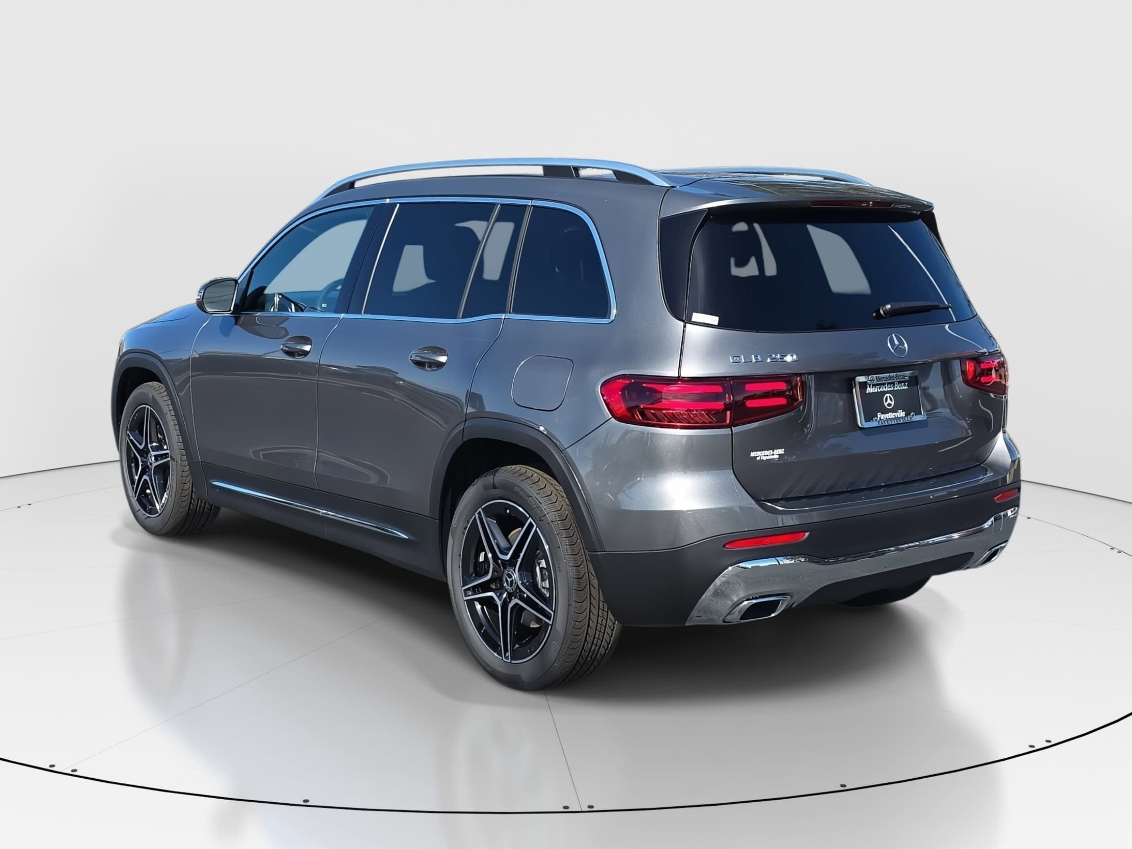 New 2026 Mountain Grey Metallic Mercedes-Benz GLB250 image 7