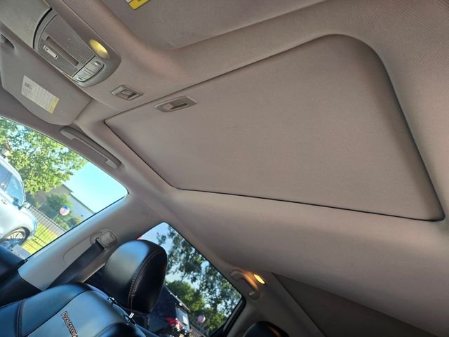 Used 2019 Silver Nissan SL image 14