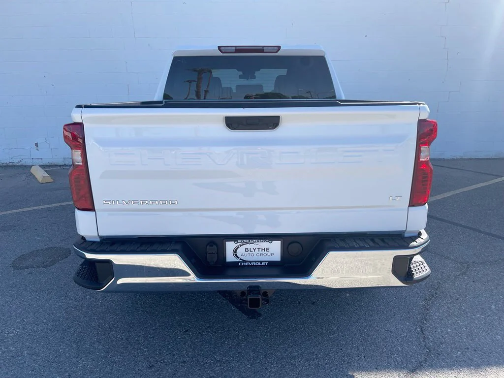 New 2026 Summit White Chevrolet LT image 5
