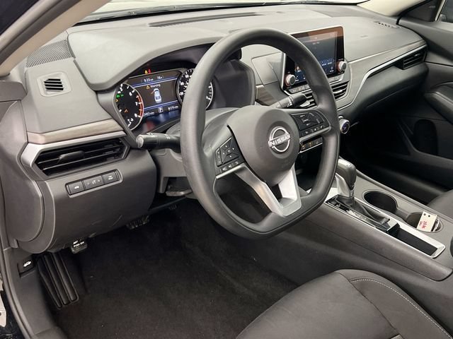 2025 Nissan Altima SV - Photo 7