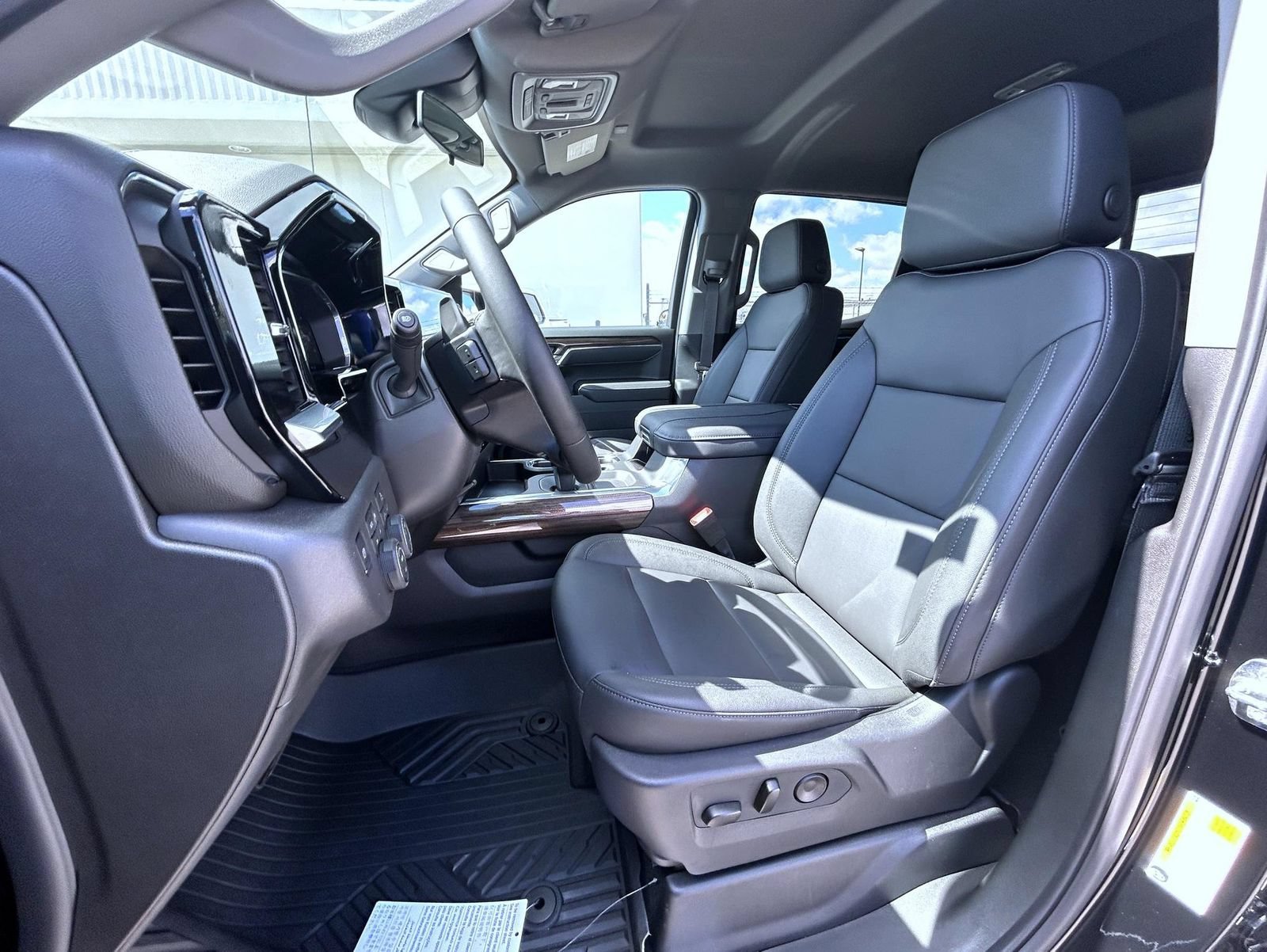 2026 Chevrolet Silverado 1500 LT - Photo 12