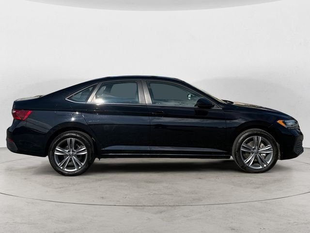 Used 2024 Black Volkswagen 1.5T SE image 4