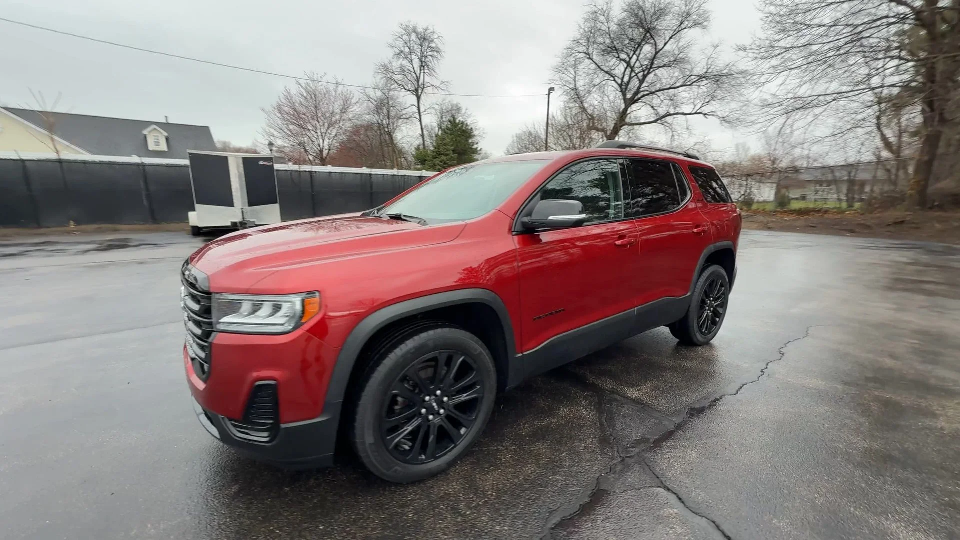 Used 2023 Volcanic Red Tintcoat GMC SLE image 4