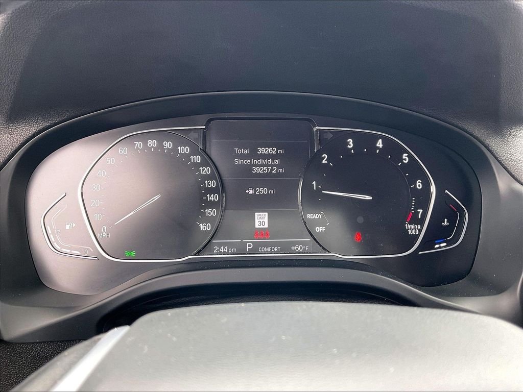 Used 2022 White BMW xDrive30i image 24