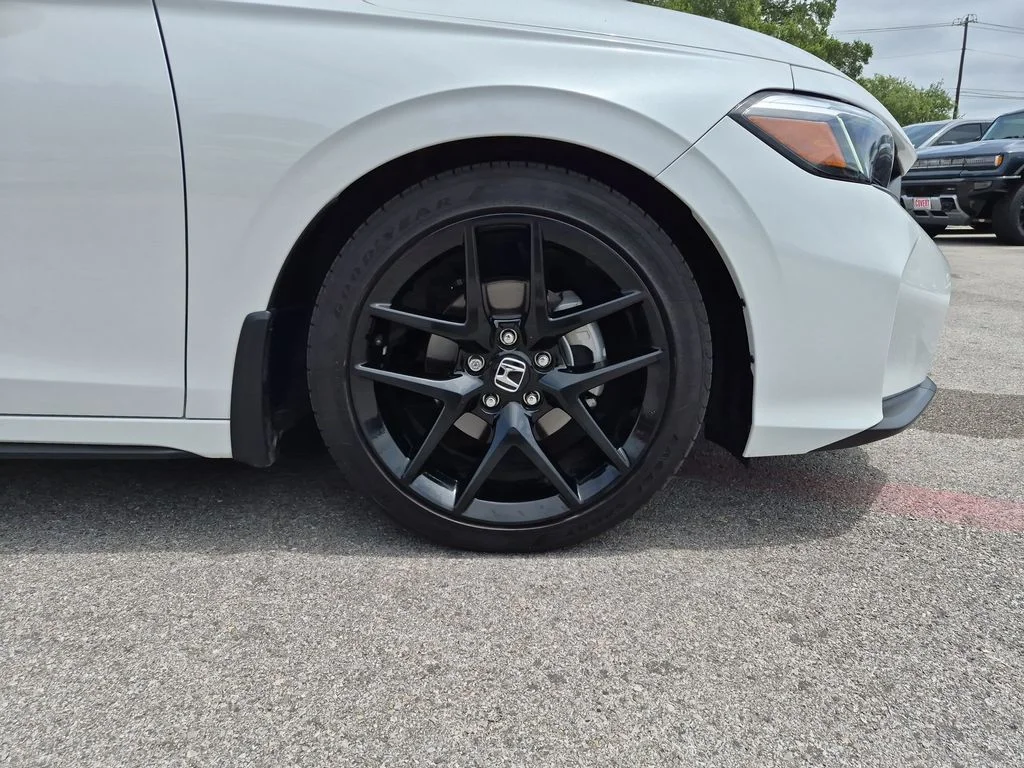 Used 2025 White Honda Sport image 13