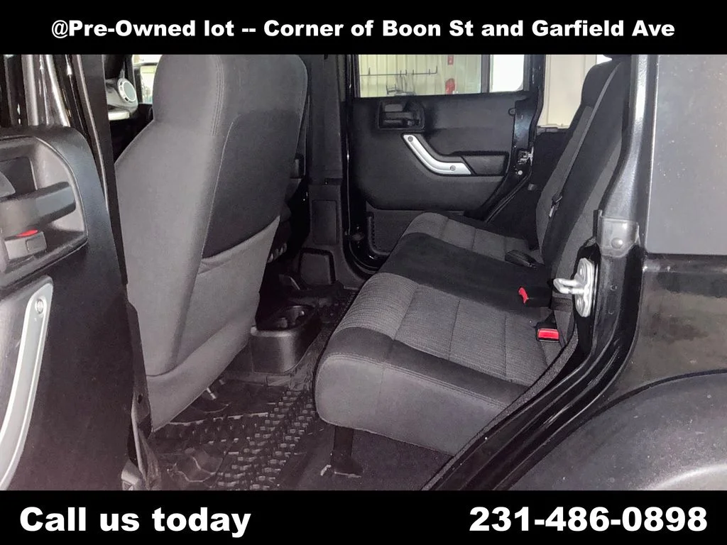 Used 2011 Black Jeep Unlimited Rubicon image 27