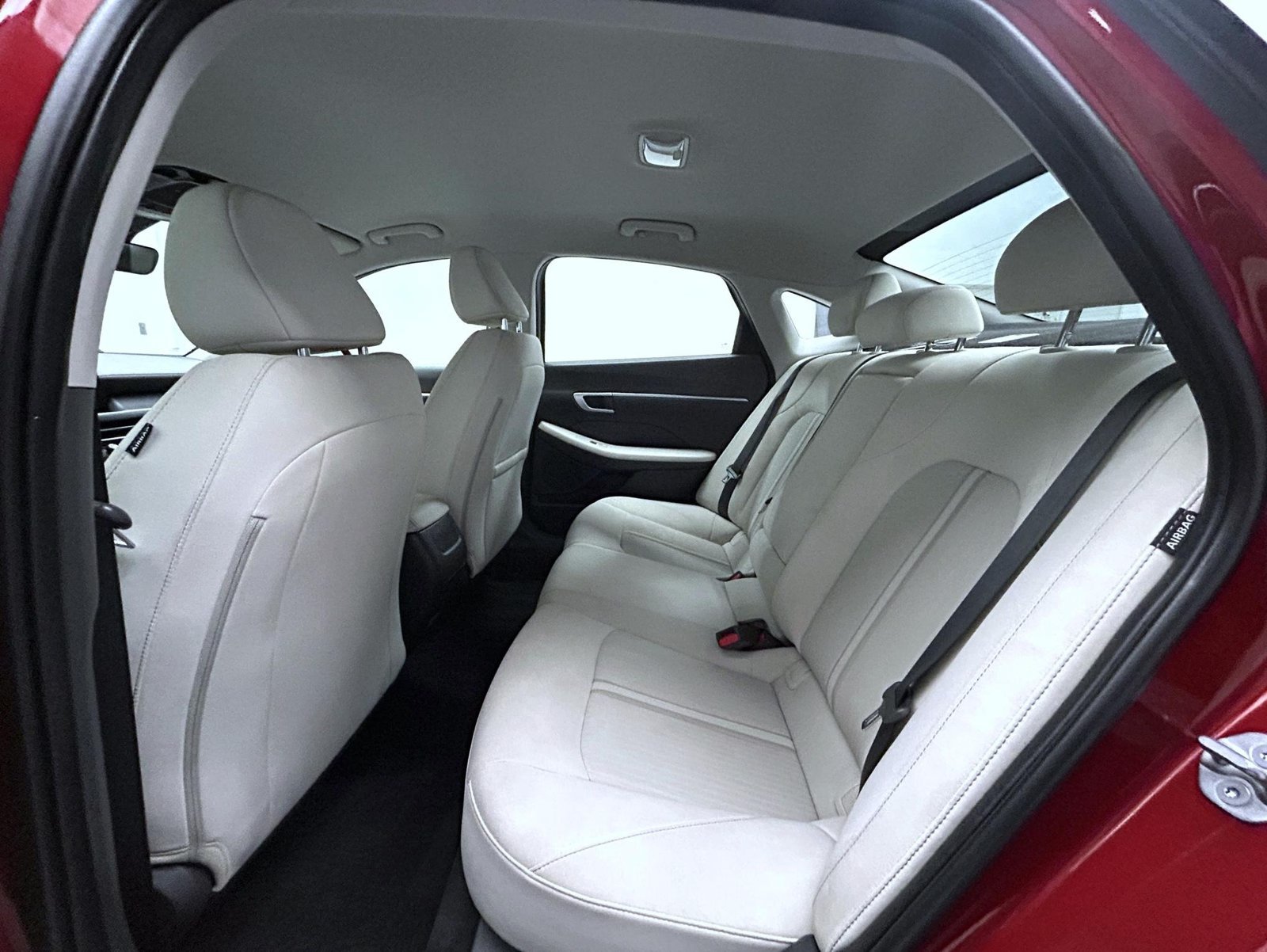 Used 2025 Red Hyundai SEL image 19