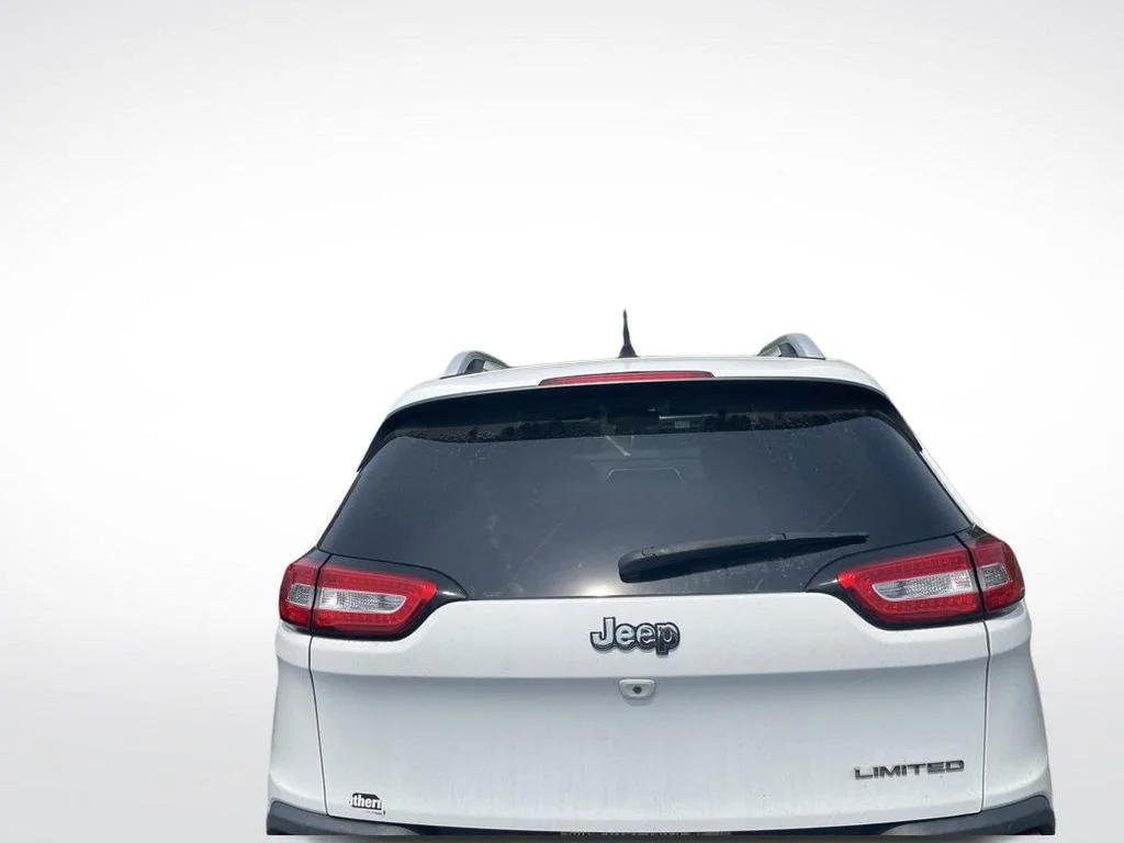 Used 2015 White Jeep Limited image 9