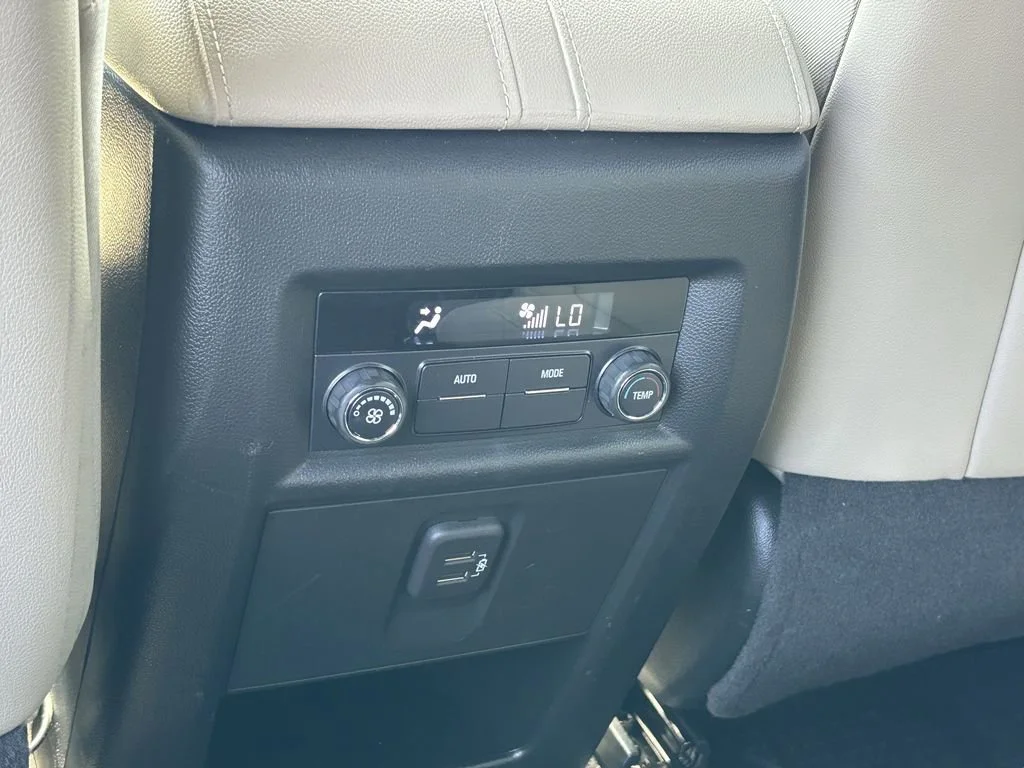 Used 2022 Northsky Blue Metallic Chevrolet LT Leather image 19