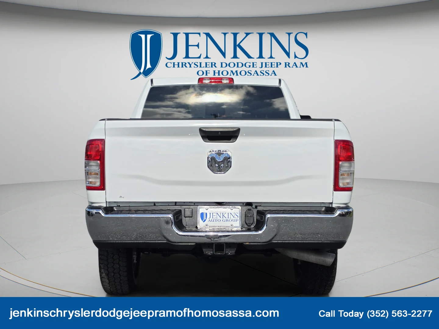 Used 2024 Bright White Clearcoat Ram Big Horn image 6