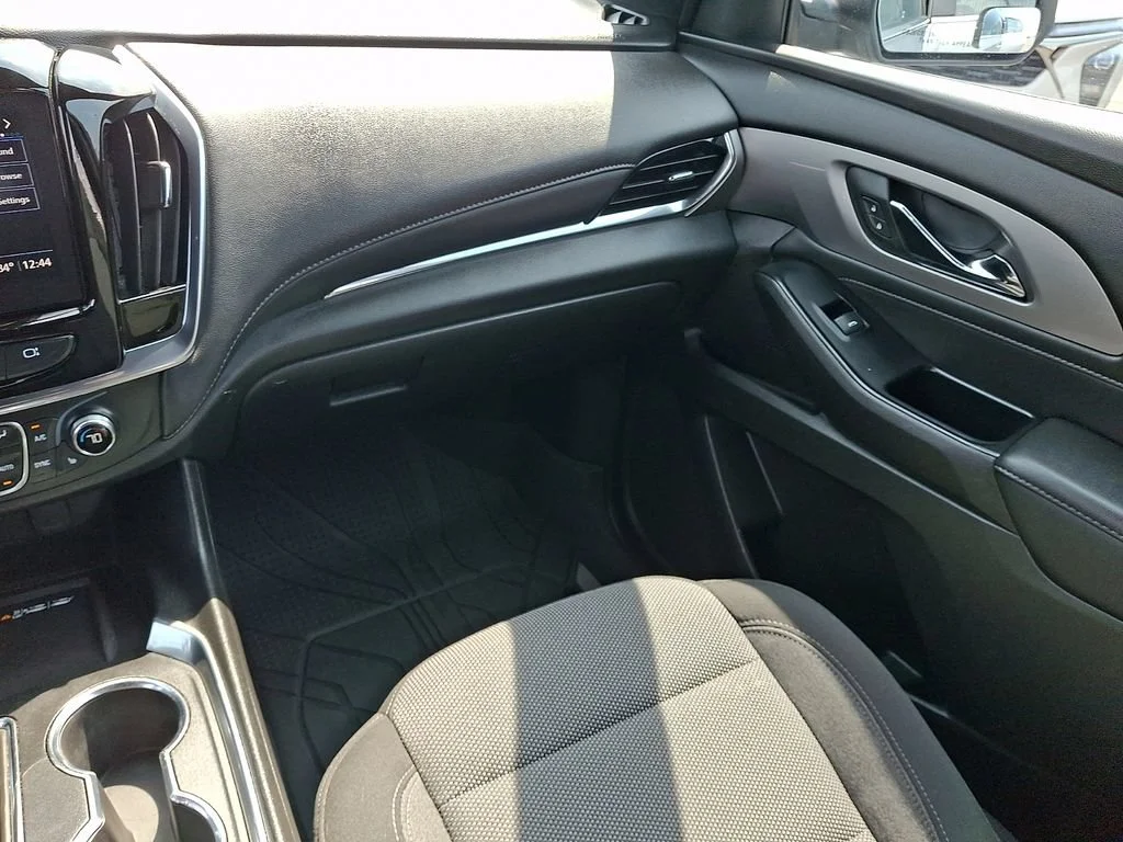 Used 2023 STERLING GRAY METALLIC Chevrolet LT Cloth image 17