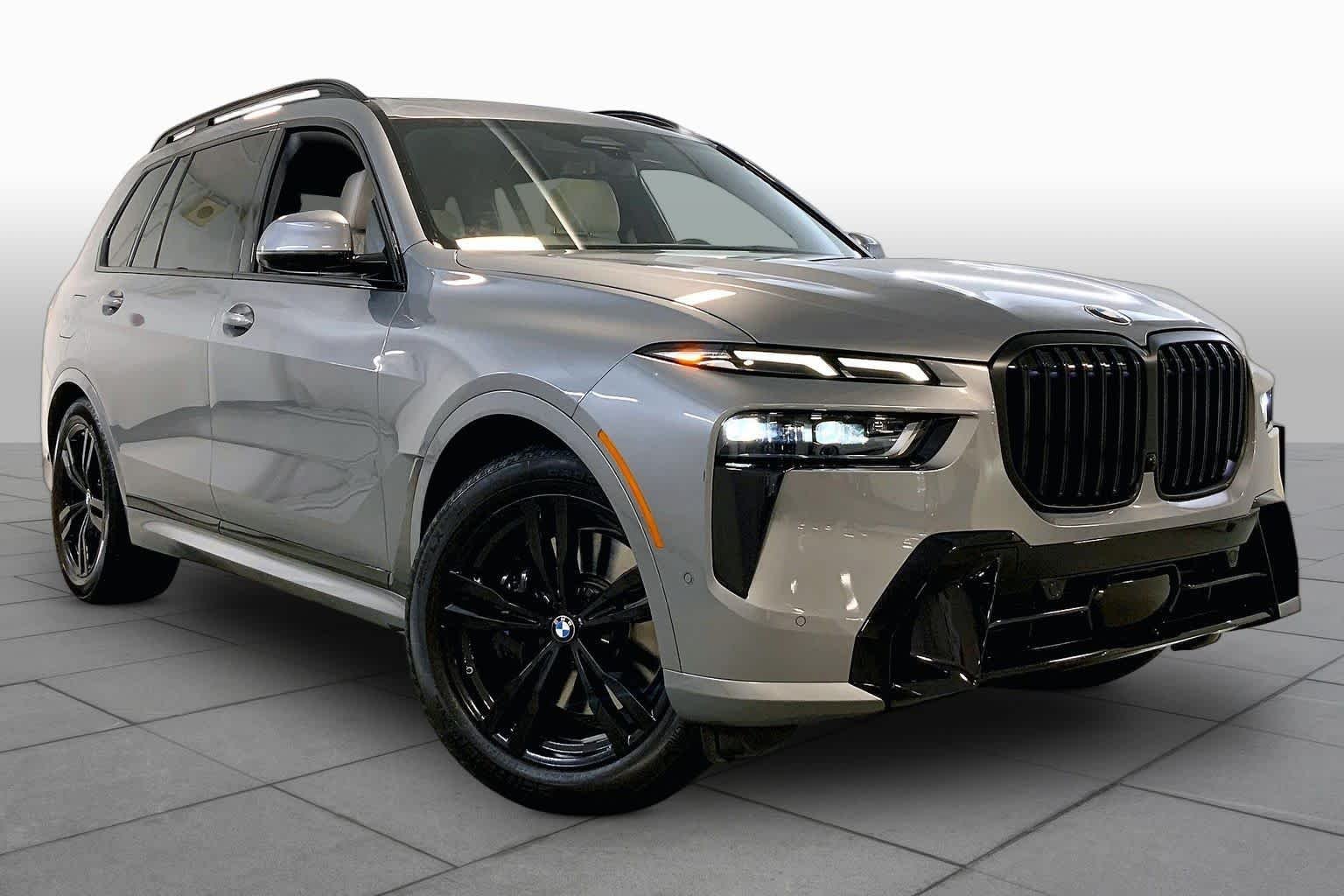 Used 2026 BMW X7 40i with VIN 5UX23EM09T9285870 for sale in Kansas City