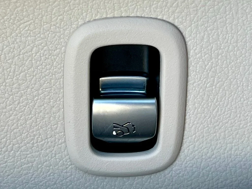 2024 Mercedes-Benz C-Class Sedan C 300 - Photo 26