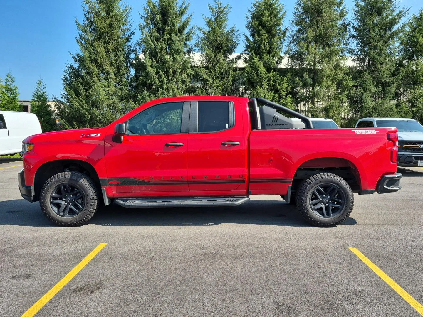 Used 2019 Red Hot Chevrolet Custom Trail Boss image 8