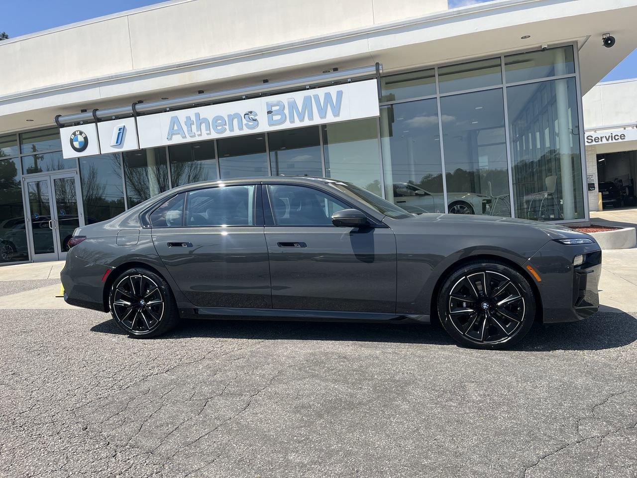 Used 2026 Dravit Grey Metallic BMW 760i xDrive image 9