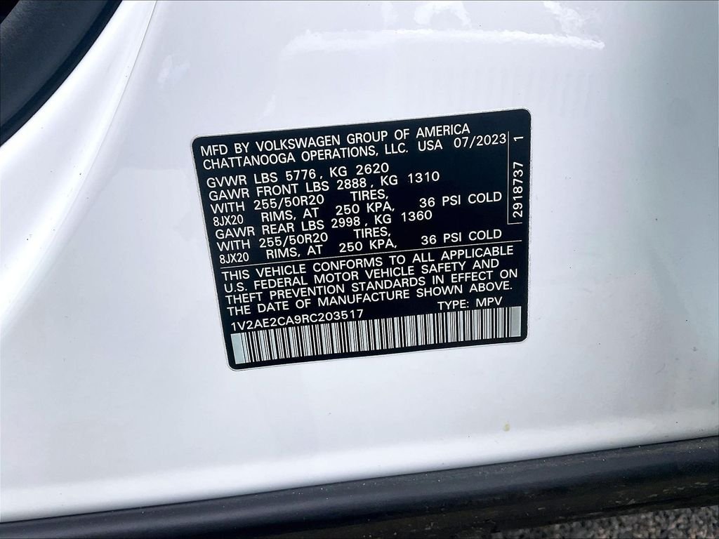 Used 2024 White Volkswagen 2.0T SEL R-Line image 33