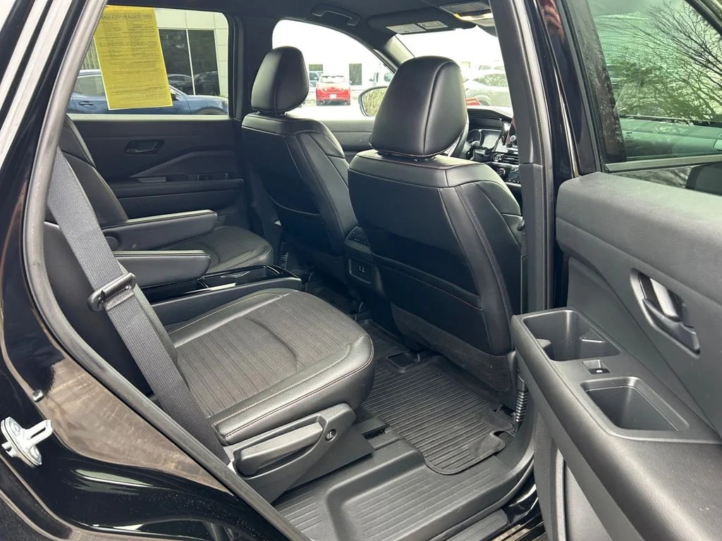 Certified Used 2024 Super Black Nissan Rock Creek image 18