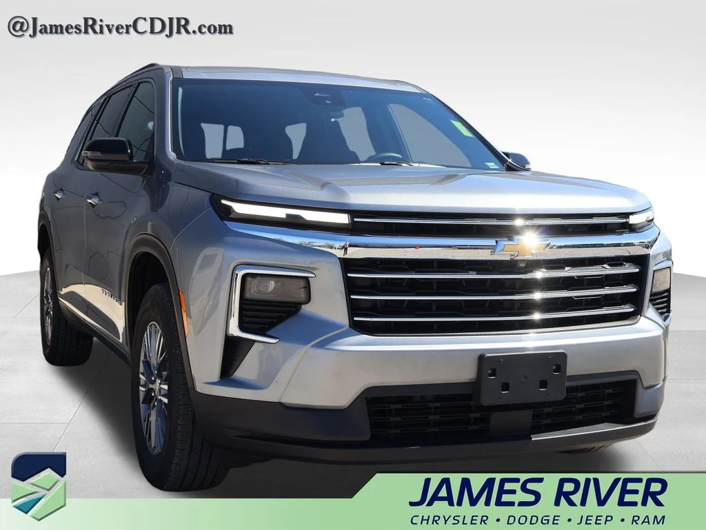 Used 2026 Gray Chevrolet LT image 6