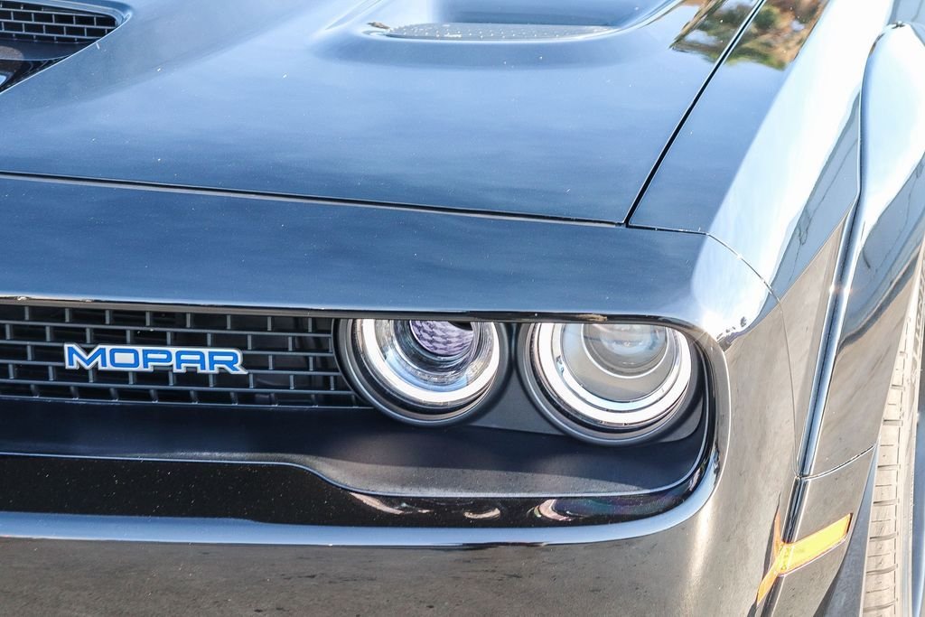 Used 2023 Pitch Black Clearcoat Dodge R/T Scat Pack Widebody image 5