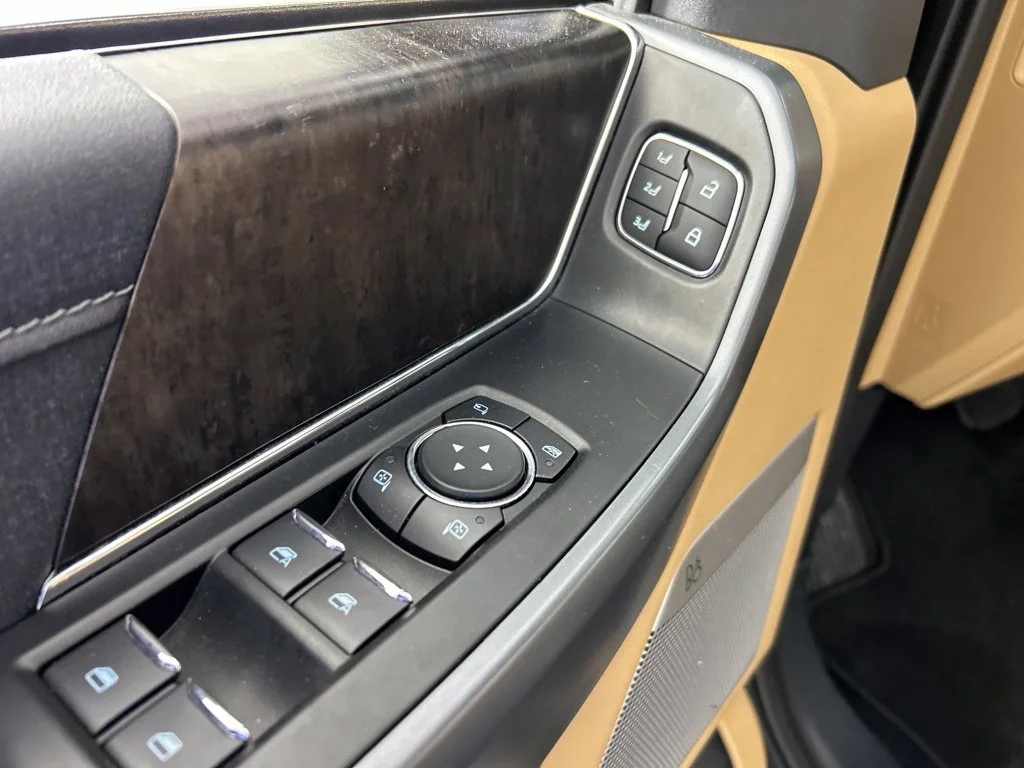 Used 2022 Black Ford Lariat image 9