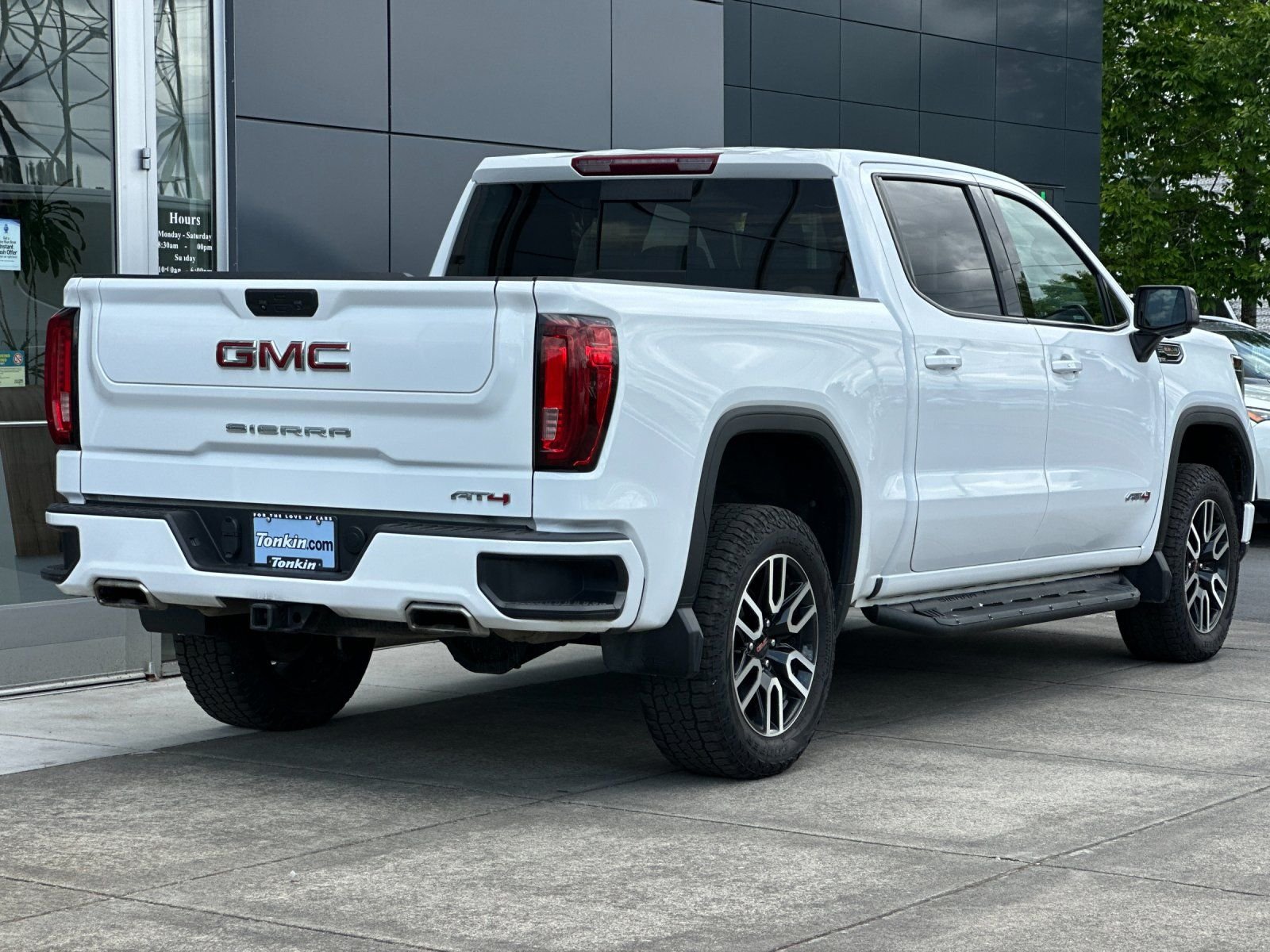 Used 2022 Summit White GMC AT4 image 2