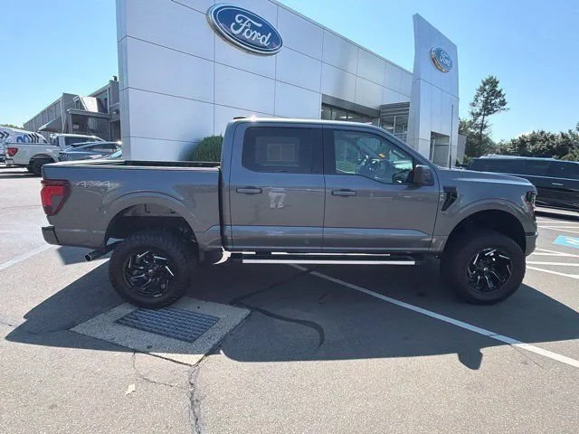 Used 2025 Gray Ford XLT image 8