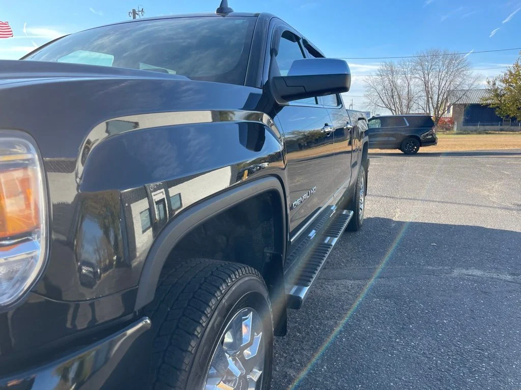 Used 2016 Black GMC Denali image 16