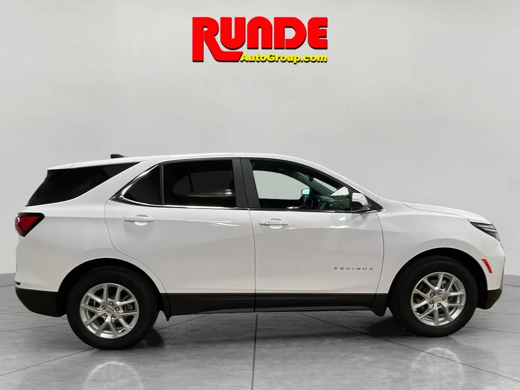 Used 2022 Summit White Chevrolet LT image 6