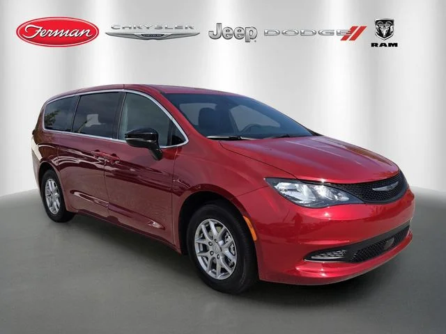2026 Chrysler Voyager LX's photo