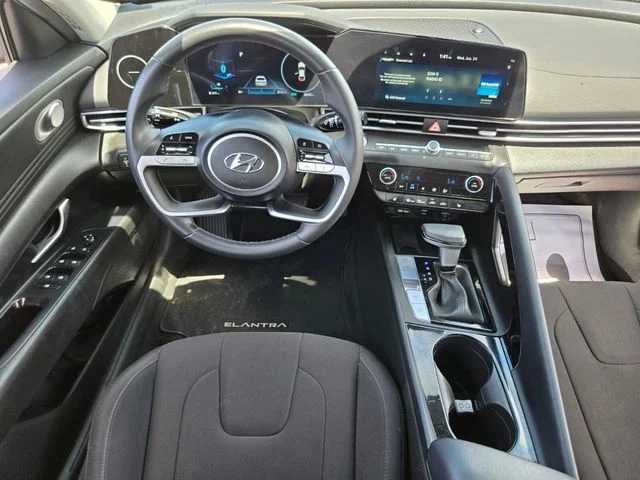Used 2023 Gray Hyundai SEL image 13