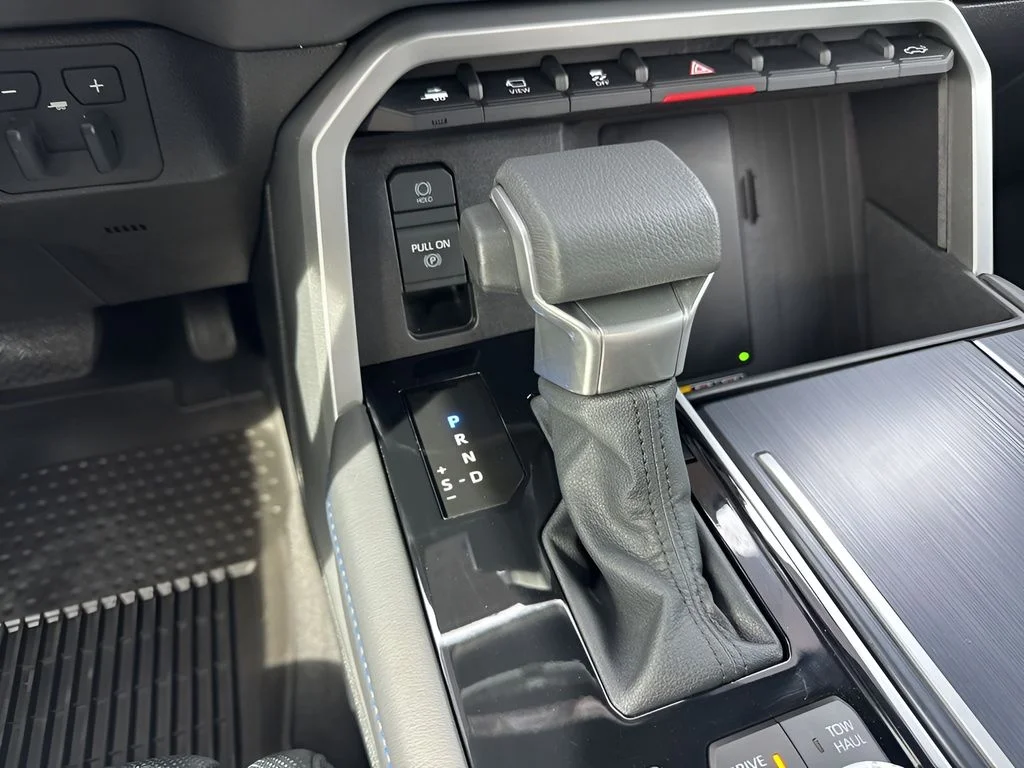 Used 2025 Black Toyota Platinum image 19