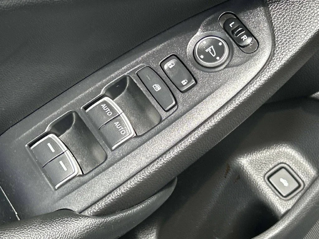 Used 2022  Honda Sport image 22