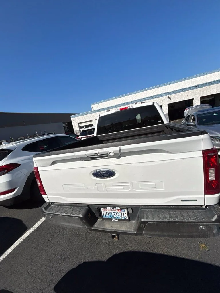 Used 2023 Oxford White Ford XLT image 5