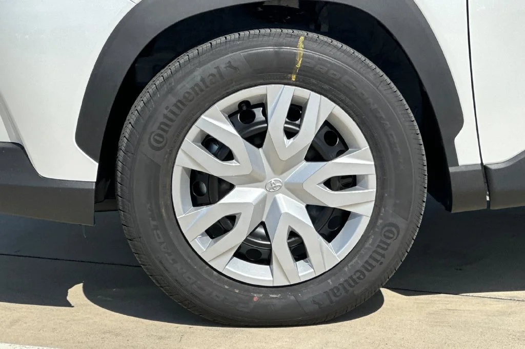 New 2026 Wind Chill Pearl <sup>1</sup> Toyota  L image 31