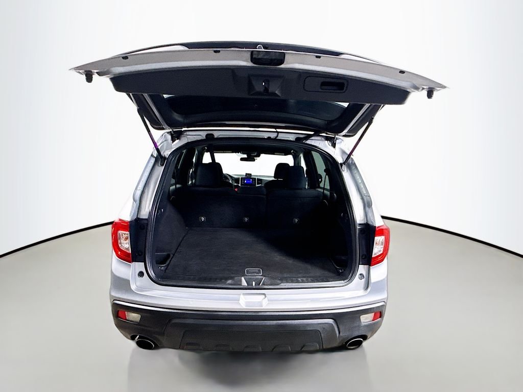 Used 2019 Lunar Silver Metallic Honda Sport image 23