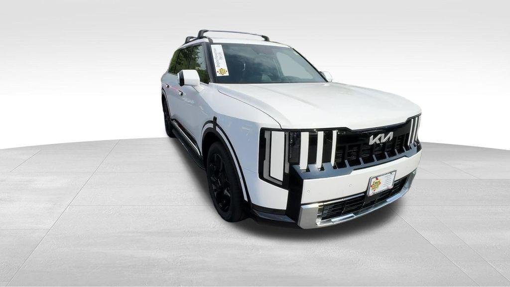 New 2027 Glacial White Pearl Kia SX image 8
